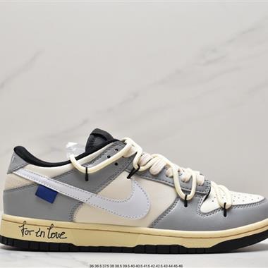 Nike  Dunk Low Retro