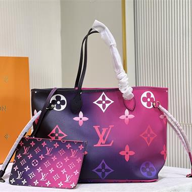 LOUIS VUITTON   2023新款女生時尚休閒包 尺寸:31*28*14CM