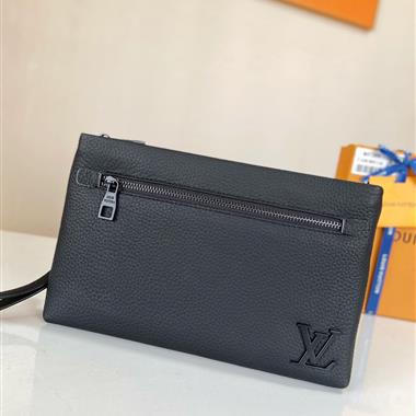 LOUIS VUITTON   2023新款男生時尚休閒包  尺寸:28*18*3CM