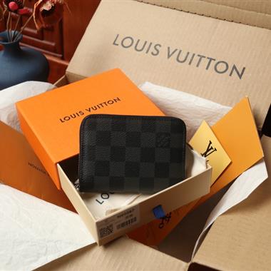 LOUIS VUITTON    2023新款時尚錢夾  尺寸:11*8*2CM