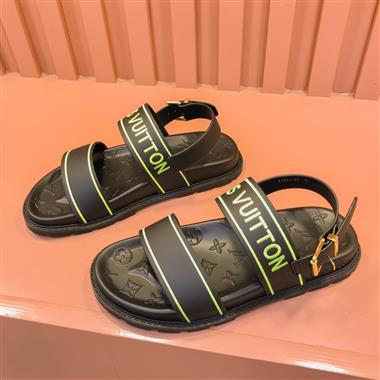 Louis Vuitton     2023新款休閒時尚男生鞋子