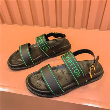 Louis Vuitton     2023新款休閒時尚男生鞋子