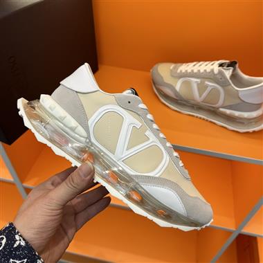 Valentino   2023新款休閒時尚男生鞋子