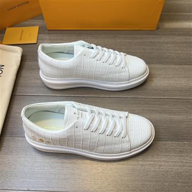 Louis Vuitton   2023新款休閒時尚男生鞋子