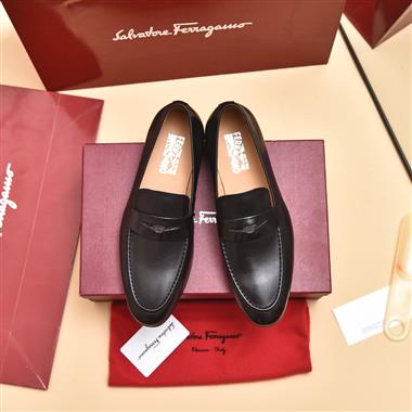 Ferragamo    2023新款休閒時尚男生鞋子