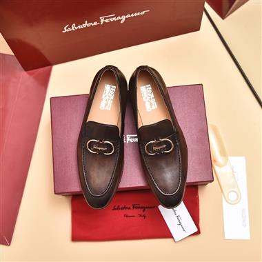 Ferragamo    2023新款休閒時尚男生鞋子