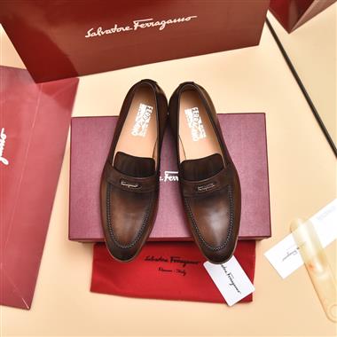 Ferragamo    2023新款休閒時尚男生鞋子