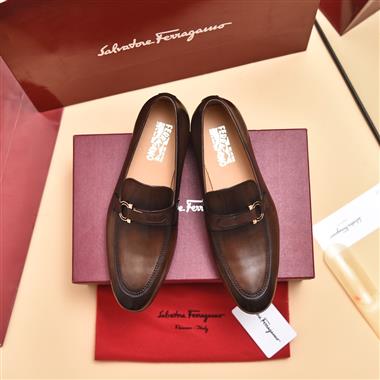 Ferragamo    2023新款休閒時尚男生鞋子