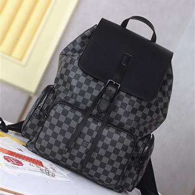 LOUIS VUITTON    2023新款男生時尚休閒包 尺寸:33*45*21CM