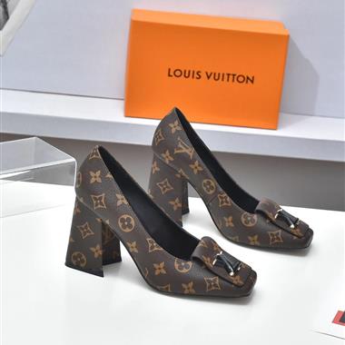 Louis Vuitton   2023新款休閒時尚女生鞋子