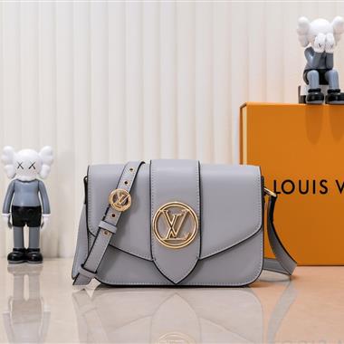 LOUIS VUITTON  2023新款女生時尚休閒包  尺寸:23*15*8CM