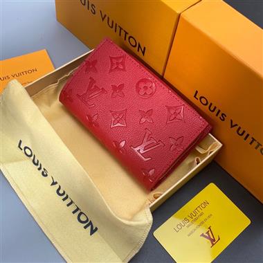 LOUIS VUITTON   2023新款男生時尚休閒包  尺寸:13.5*9.5*3.5CM