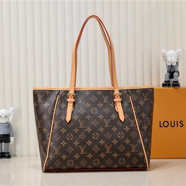 LOUIS VUITTON  2023新款女生時尚休閒包  尺寸:33-27-13CM