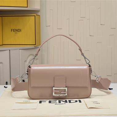 FENDI   2023新款女生時尚休閒包 尺寸:28*6.5*13.5CM