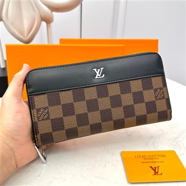 LOUIS VUITTON    2023新款男生時尚休閒包  尺寸：19-10-2.5CM