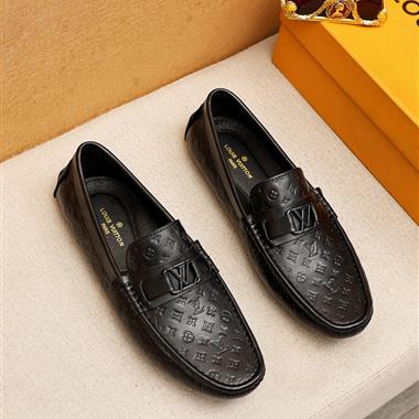 LOUIS VUITTON  2023新款休閒時尚男生鞋子