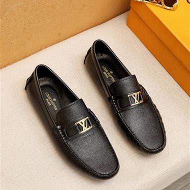 LOUIS VUITTON  2023新款休閒時尚男生鞋子