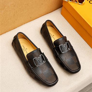 LOUIS VUITTON  2023新款休閒時尚男生鞋子