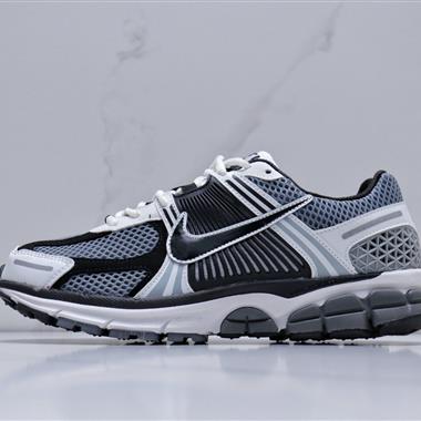 Nike Zoom Vomero 5 SP"Vast Grey/Sail"