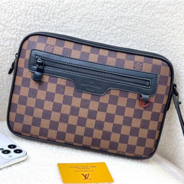 LOUIS VUITTON   2023新款女生時尚休閒包 尺寸：28.5*21*2CM