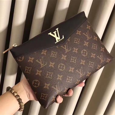 LOUIS VUITTON   2023新款男生時尚休閒包 尺寸：27-19-3.5CM