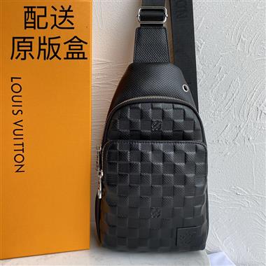 LOUIS VUITTON  2023新款男生時尚休閒包  尺寸：30*17*5CM