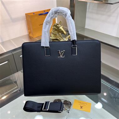 LOUIS VUITTON   2023新款男生時尚休閒包  尺寸：39-29-7CM