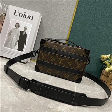 LOUIS VUITTON  2023新款男生時尚休閒包  尺寸：21.5*15*7CM