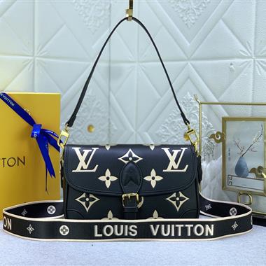 LOUIS VUITTON    2023新款女生時尚休閒包  尺寸：25x9x15CM