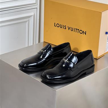 Louis Vuitton   2023新款休閒時尚男生鞋子