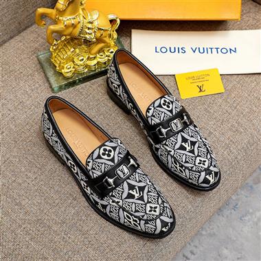 Louis Vuitton   2023新款休閒時尚男生鞋子