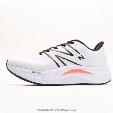 New Balance Fresh Foam Fuel Cell中底的跑鞋