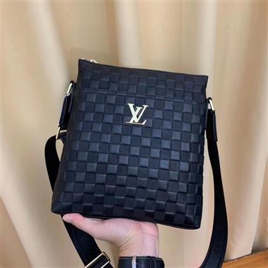 LOUIS VUITTON   2023新款男生時尚休閒包 尺寸：25*28*5CM