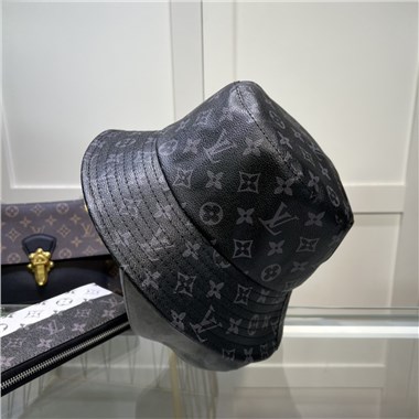 LOUISVUITTON