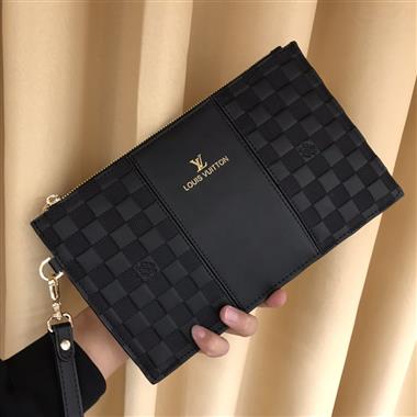 LOUIS VUITTON    2023新款男生時尚休閒包 尺寸：28-17CM