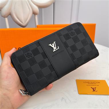 LOUIS VUITTON   2023新款男生時尚休閒包 尺寸：19-10-2.5CM