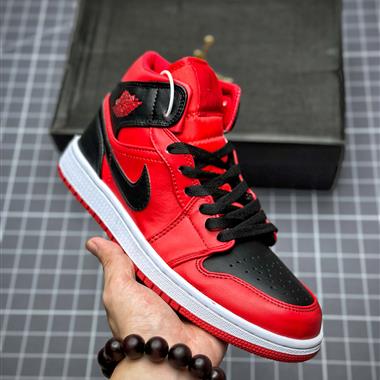 NIKE AIR JORDAN 1 MID AJ1喬1運動鞋 