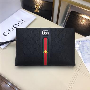 GUCCI  2023新款男生時尚休閒包 尺寸28*18*3CM