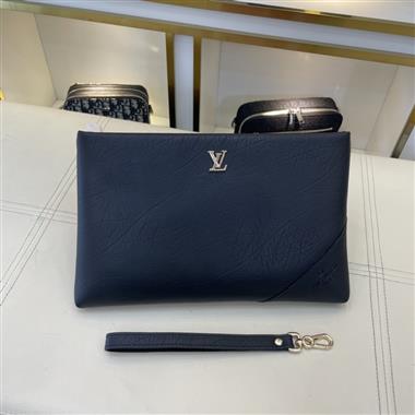 LOUIS VUITTON   2023新款男生時尚休閒包 尺寸28*18*3CM