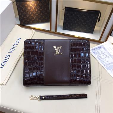 LOUIS VUITTON    2023新款男生時尚休閒包 尺寸：26*16*4CM