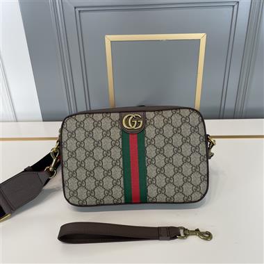 GUCCI   2023新款男生時尚休閒包 尺寸：25*16*5CM