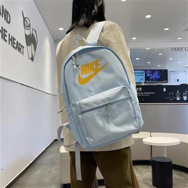 Nike  2023新款時尚休閒包   