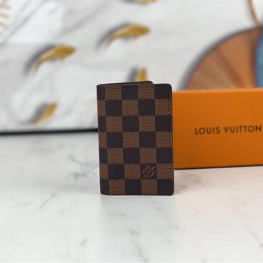 LOUIS VUITTON  2023新款時尚休閒包 尺寸：8 x 11 x 1CM