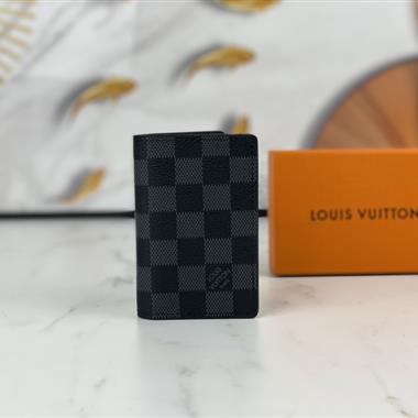 LOUIS VUITTON  2023新款時尚休閒包 尺寸：8 x 11 x 1CM