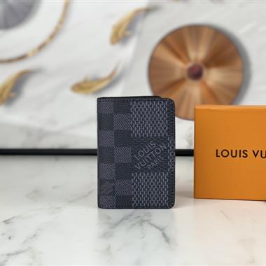 LOUIS VUITTON   2023新款時尚休閒包 尺寸：8 x 11 x 1CM