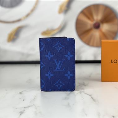 LOUIS VUITTON   2023新款時尚休閒包 尺寸：8 x 11 x 1CM