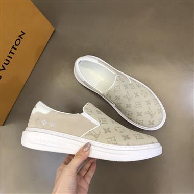 Louis Vuitton  2023新款休閒時尚男生鞋子