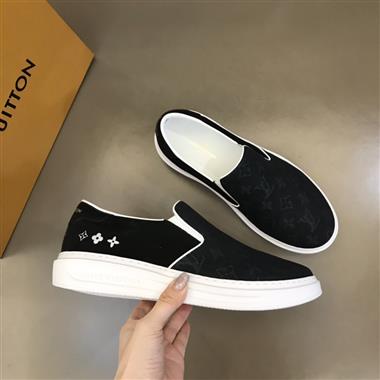 Louis Vuitton  2023新款休閒時尚男生鞋子