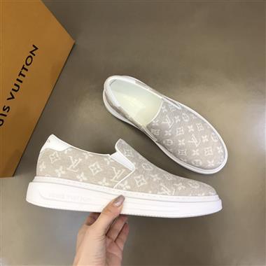 Louis Vuitton  2023新款休閒時尚男生鞋子