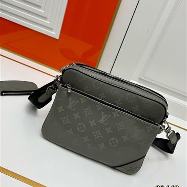 LOUIS VUITTON   2023新款男生時尚休閒包  尺寸：25*18.5*7CM